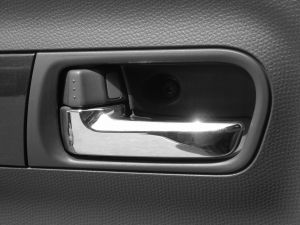 1169964_car_door_handle.jpg