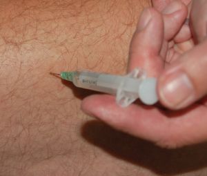 818506_intramuscular_injection_3.jpg